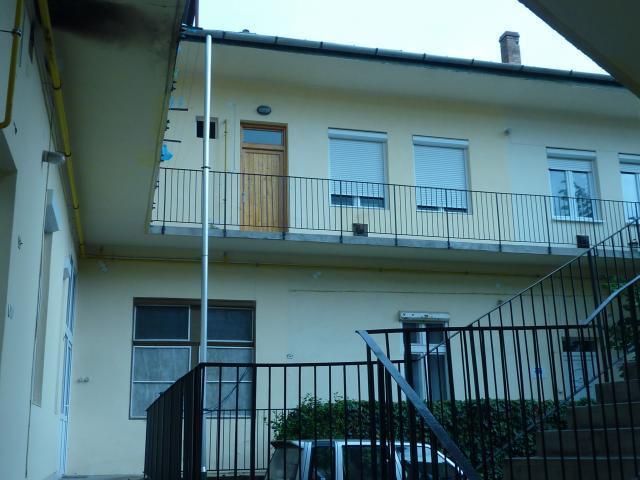 Veva Apartman - Eger Maganszallashely Exterior photo
